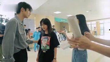吃瓜娱乐小探,吃瓜小探带你探秘明星幕后故事 第3张 吃瓜娱乐小探,吃瓜小探带你探秘明星幕后故事 第3张