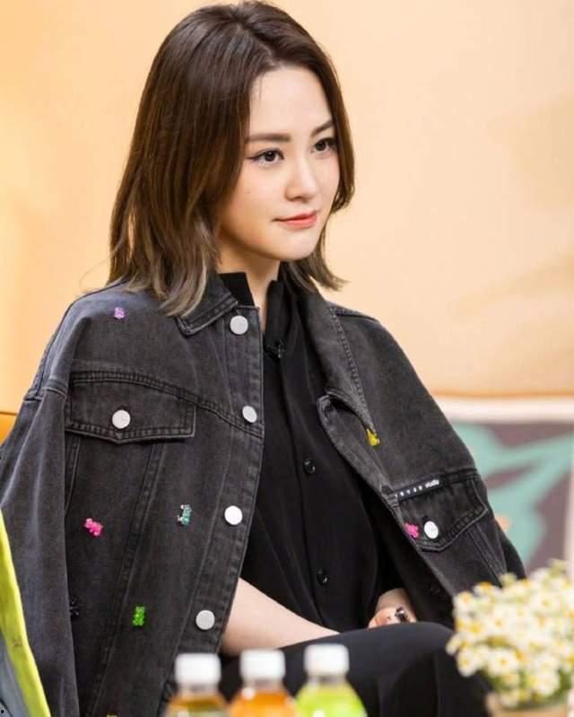 娱乐吃瓜女主角,揭秘吃瓜女主角的逆袭之路