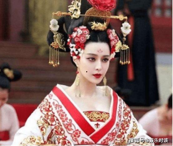 吃瓜娱乐圈贵妃百度云资源,娱乐圈秘闻大揭秘,独家百度云资源限时放送  第3张 吃瓜娱乐圈贵妃百度云资源,娱乐圈秘闻大揭秘,独家百度云资源限时放送  第3张