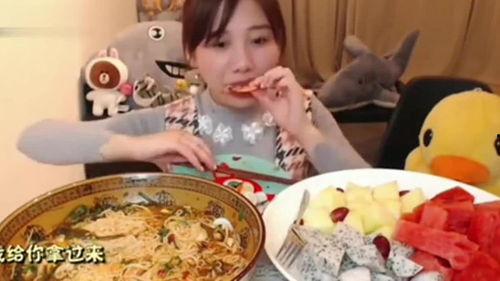 娱乐吃瓜君大碗,揭秘娱乐圈那些不为人知的幕后故事  第3张 娱乐吃瓜君大碗,揭秘娱乐圈那些不为人知的幕后故事  第3张