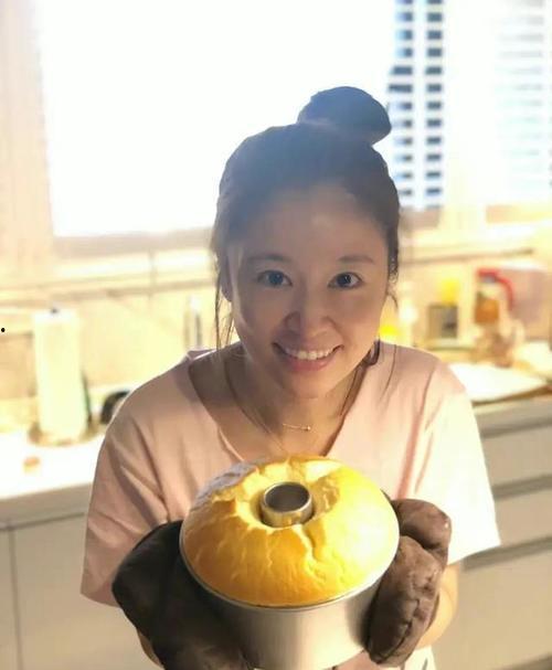 娱乐吃瓜大创作,揭秘明星们的幕后故事与甜蜜瓜皮  第3张