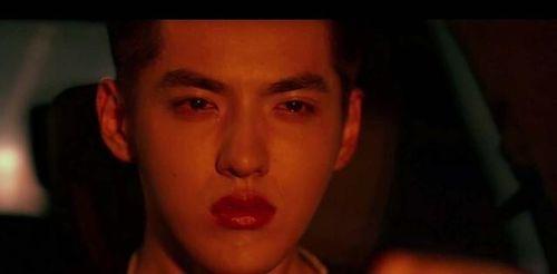 娱乐圈吃瓜爆料第一人是谁,揭秘“瓜王”背后的传奇故事 第1张 娱乐圈吃瓜爆料第一人是谁,揭秘“瓜王”背后的传奇故事 第1张